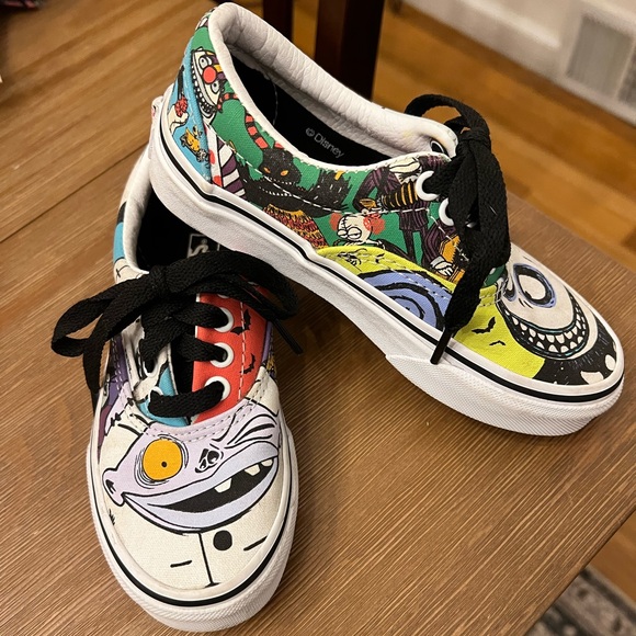 Kids nightmare before Christmas like new vans size 12 - Picture 1 of 8